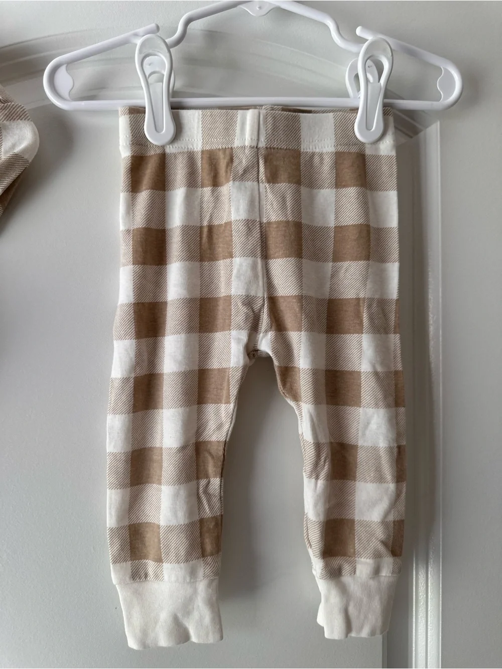 Old Navy Kids Cream & Brown Buffalo-Check Pajama Set